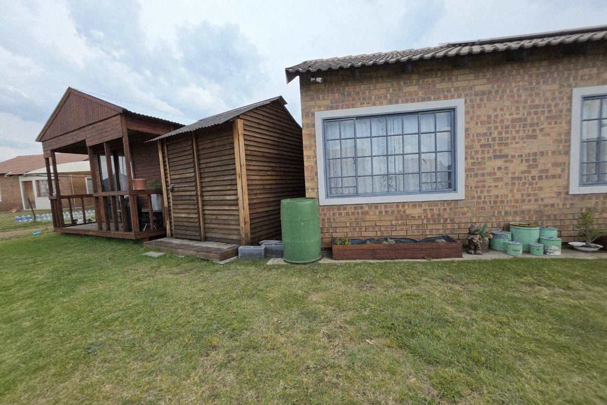 House For Sale in Secunda Central - Photo 5