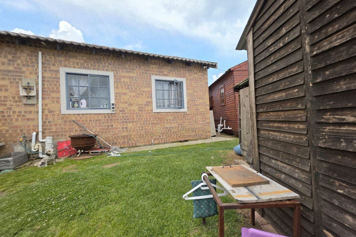 House For Sale in Secunda Central - Photo 2