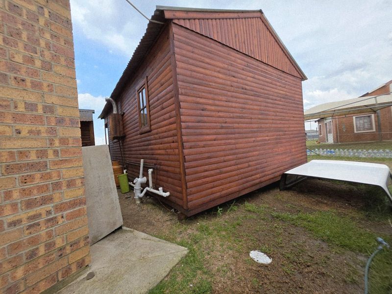 House For Sale in Secunda Central - Photo 3