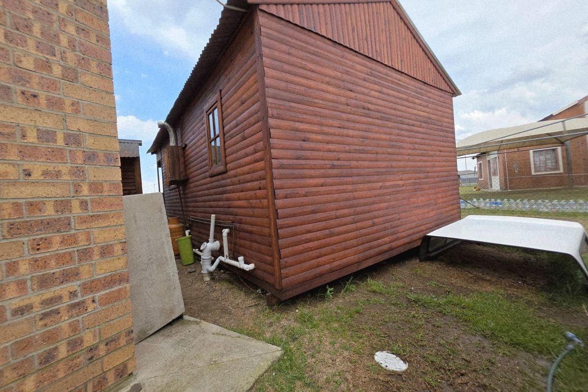 House For Sale in Secunda Central - Photo 3