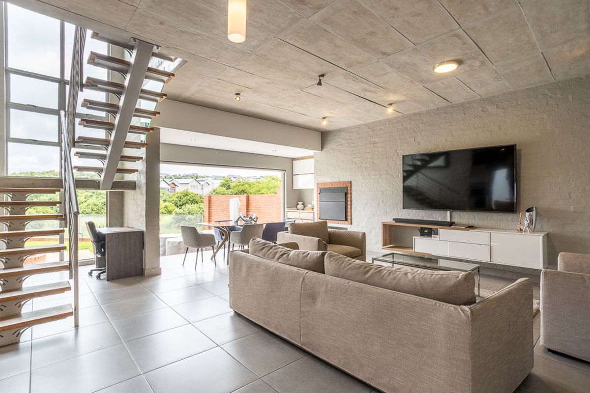 Townhouse For Sale in The Hills Game Reserve Estate - Photo 3