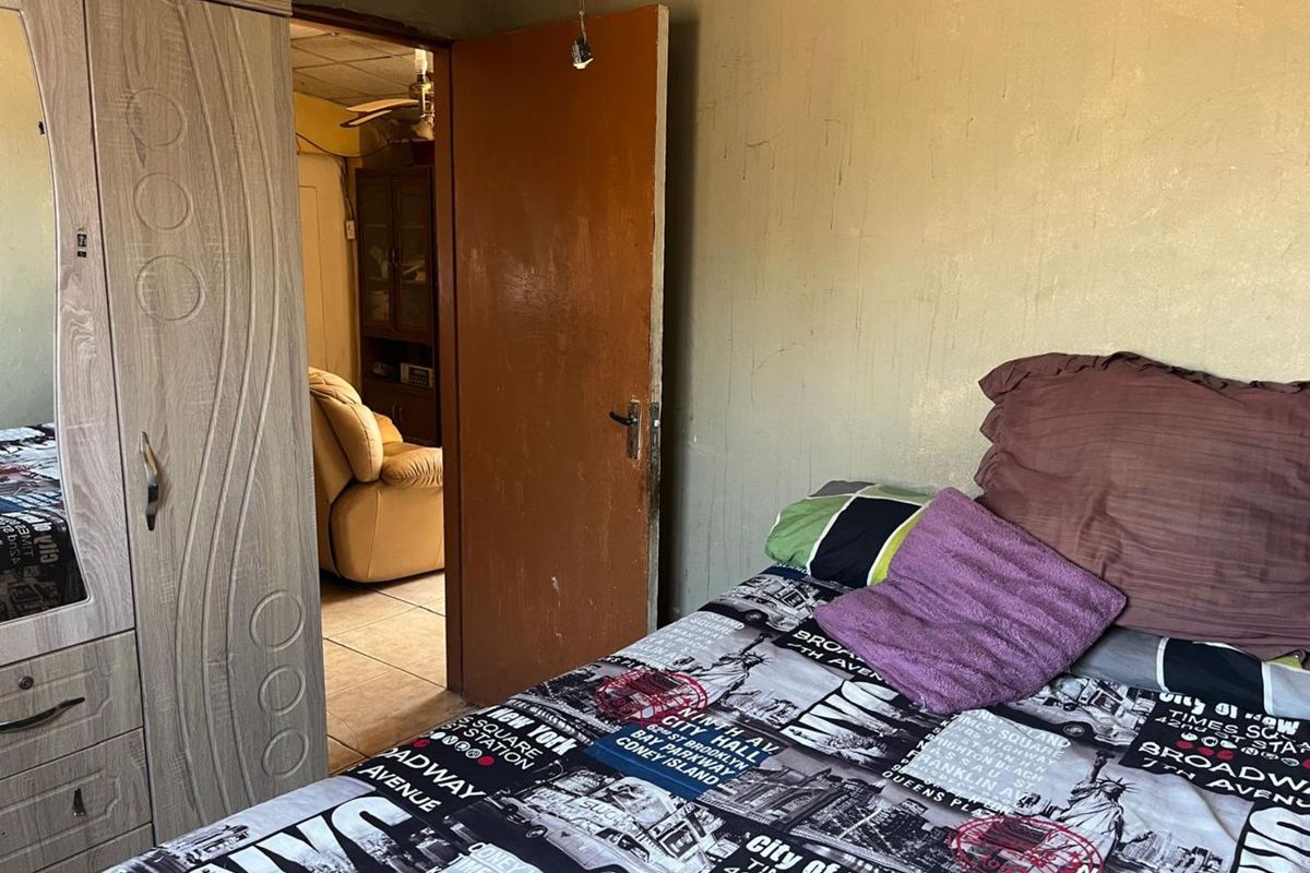 House For Sale in Soshanguve PP2 - Photo 4