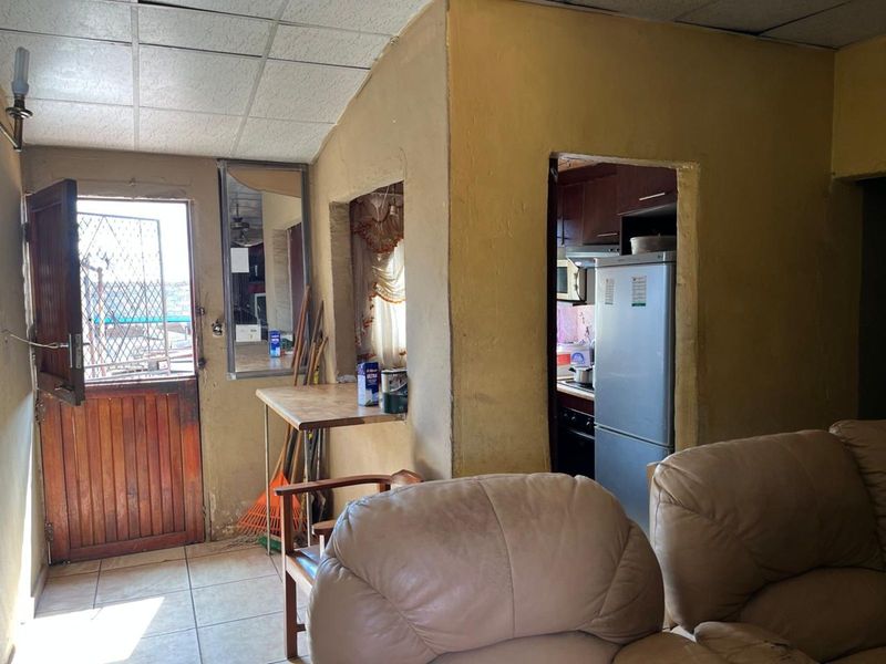House For Sale in Soshanguve PP2 - Photo 6