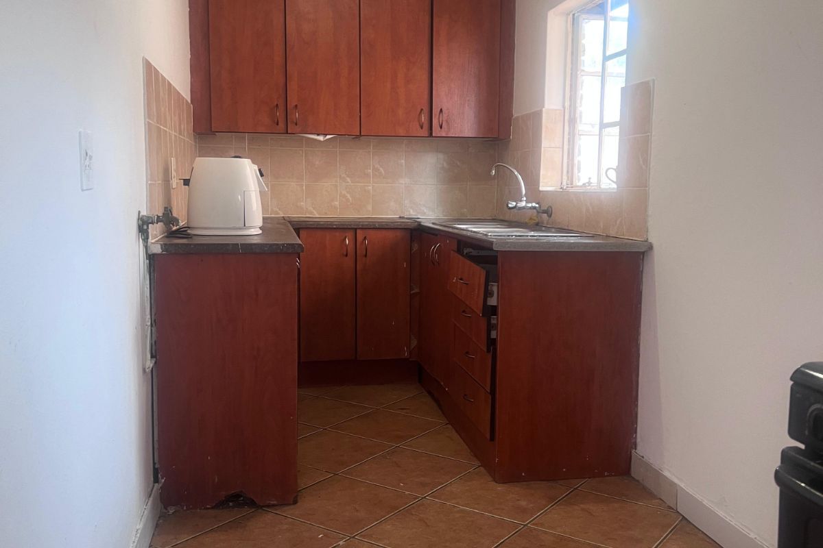 Townhouse For Sale in Polokwane Central - Photo 4
