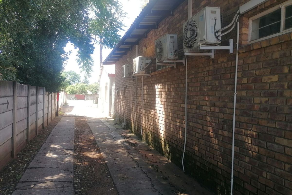 House For Sale in Modimolle Central - Photo 2