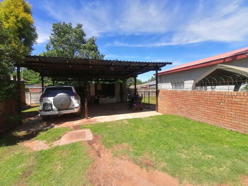 House For Sale in Modimolle Central - Photo 3