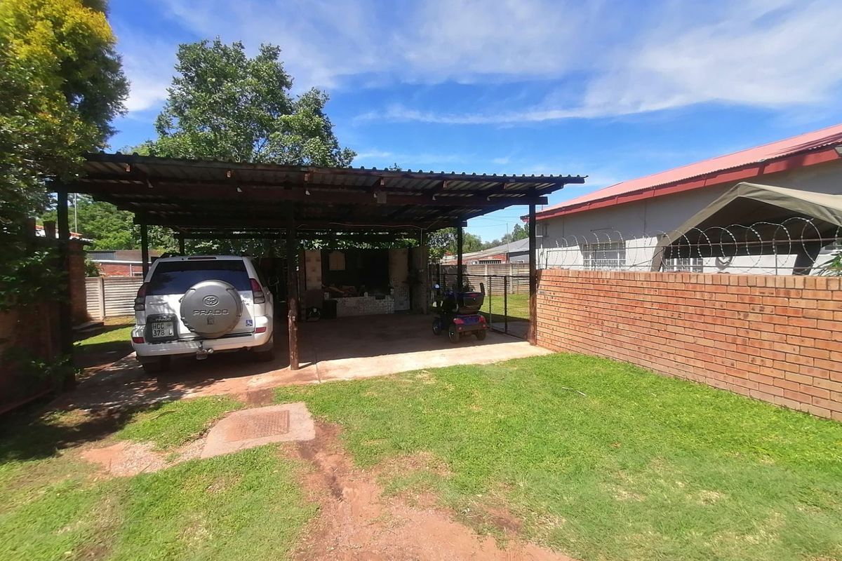 House For Sale in Modimolle Central - Photo 3