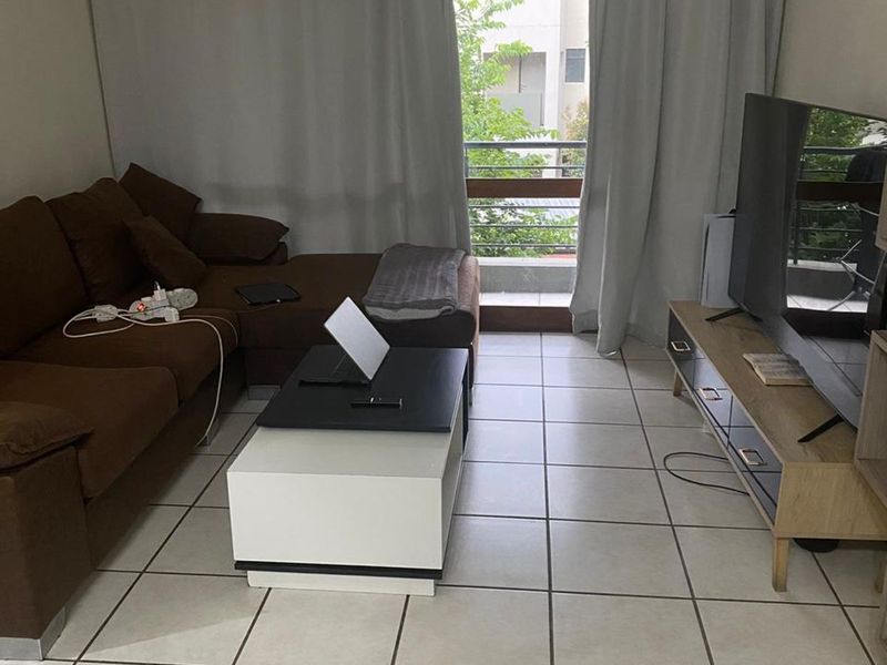 Apartment For Sale in Beverley - Photo 2