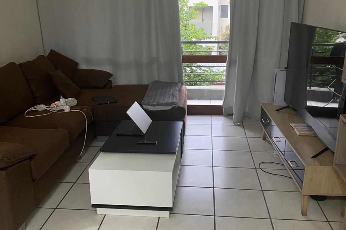 Apartment For Sale in Beverley - Photo 2