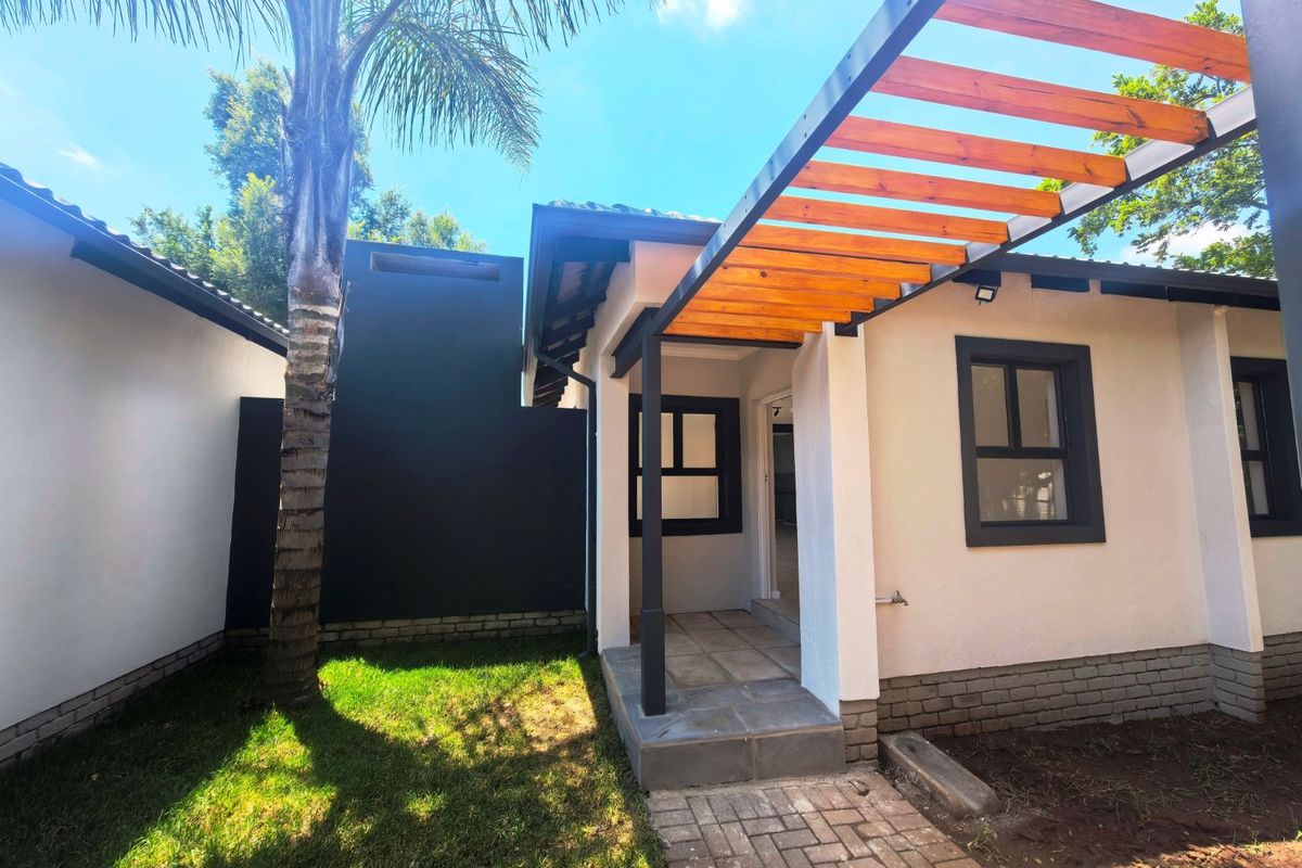 House For Sale in Rooihuiskraal North - Photo 2