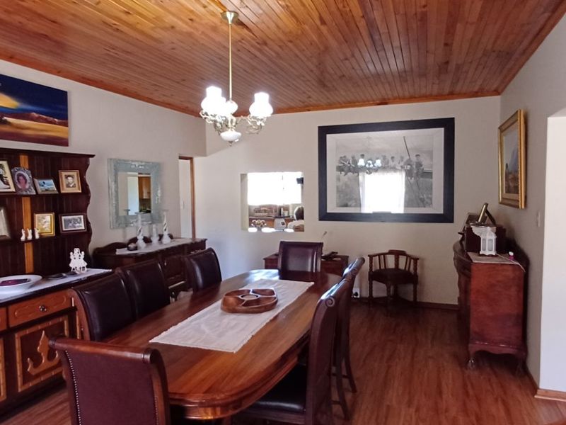 House For Sale in Oudtshoorn South - Photo 7