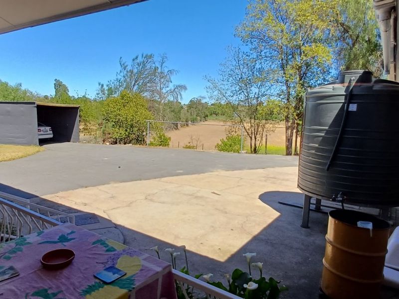 House For Sale in Oudtshoorn South - Photo 5