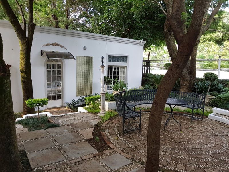 Guest House For Sale in Doornkloof - Photo 8