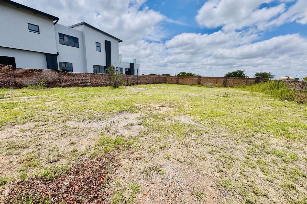 Vacant Land Residential For Sale in Bendor - Photo 4