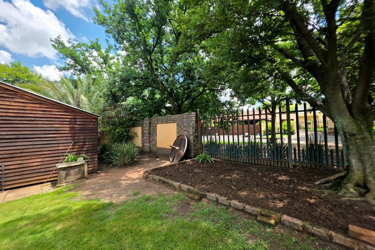 House For Sale in Secunda Central - Photo 3