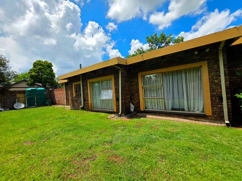 House For Sale in Secunda Central - Photo 5