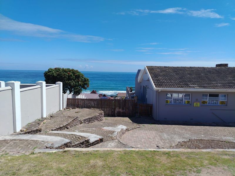 House For Sale in Seaview - Photo 4