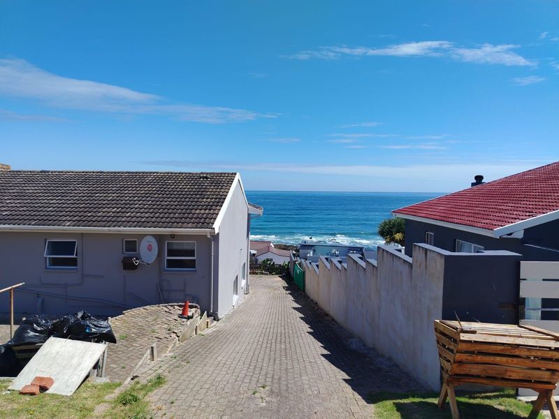 House For Sale in Seaview - Photo 3