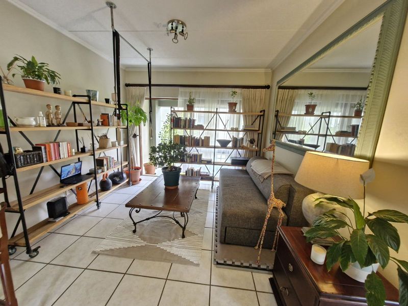 Apartment For Sale in Fourways - Photo 1