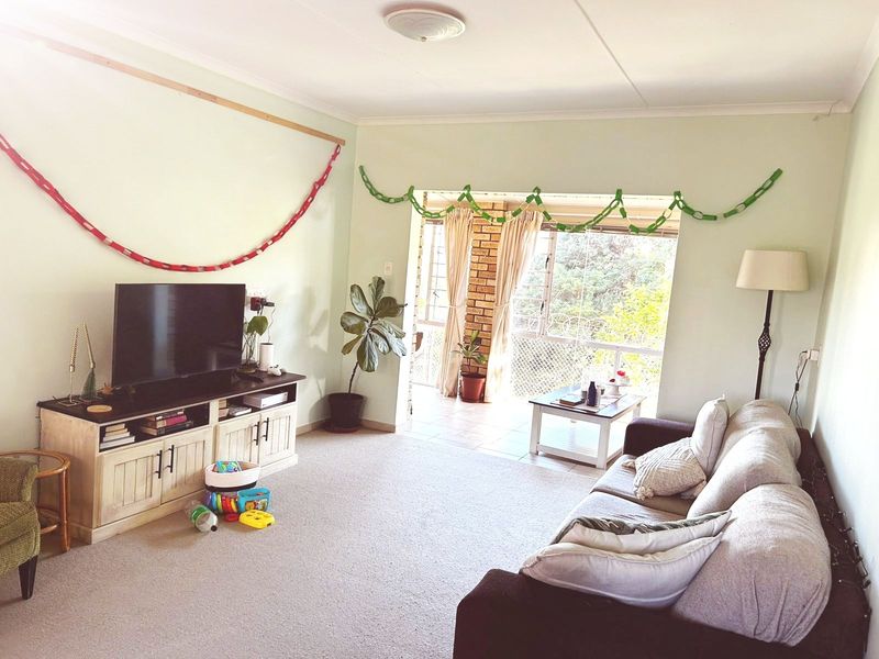 Townhouse For Sale in Jeffreys Bay Central - Photo 3