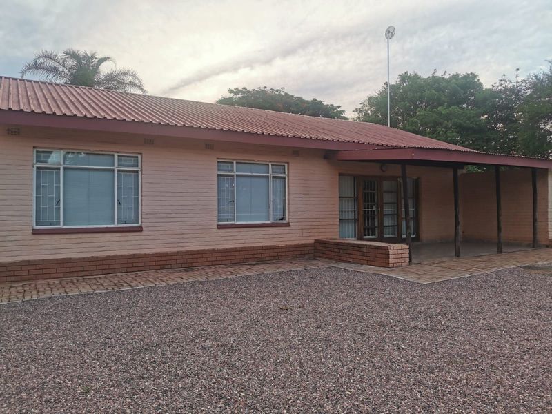 House For Sale in Mookgopong Central - Photo 2