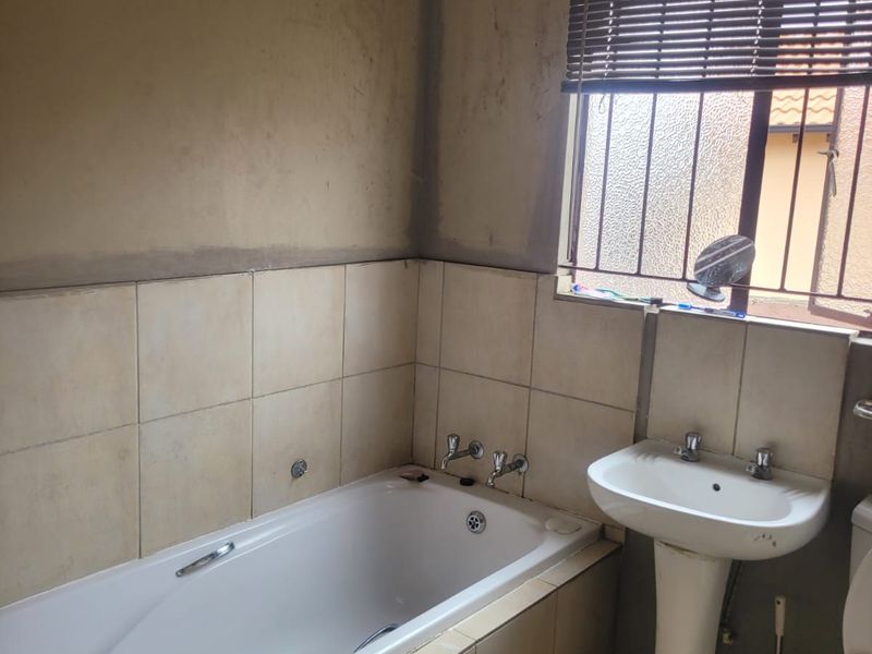 House For Sale in Tasbet Park - Photo 7