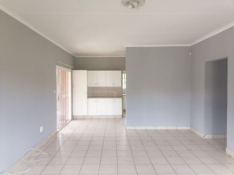 House For Sale in Burgersfort Rural - Photo 2