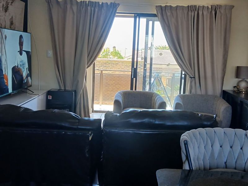 Apartment For Sale in Hartenbos Central - Photo 2