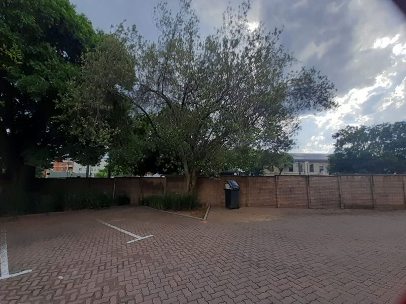 Apartment For Sale in Die Hoewes - Photo 5