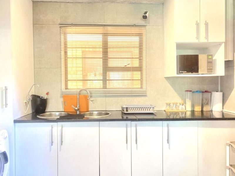 Apartment For Sale in Amanzimtoti - Photo 3