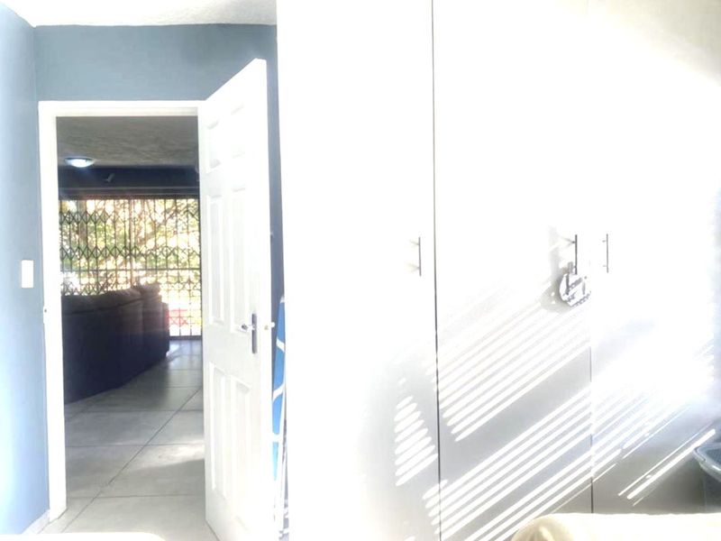 Apartment For Sale in Amanzimtoti - Photo 10