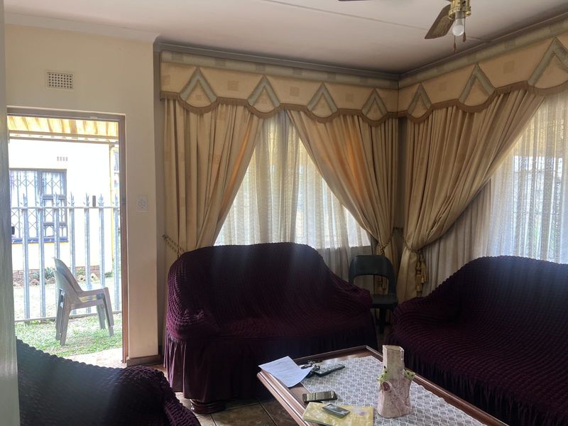 House For Sale in Esikhawini Central - Photo 10