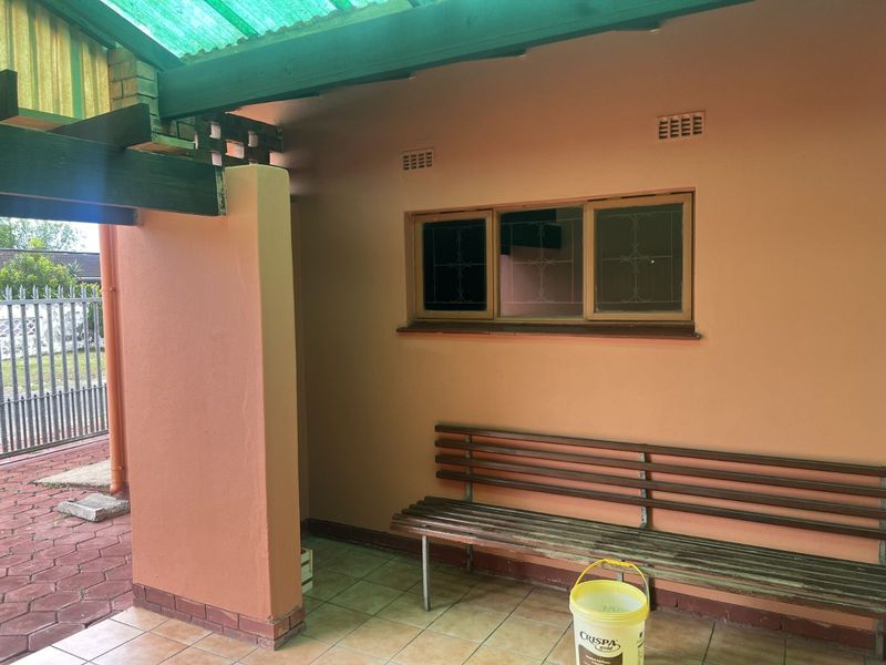 House For Sale in Esikhawini Central - Photo 4