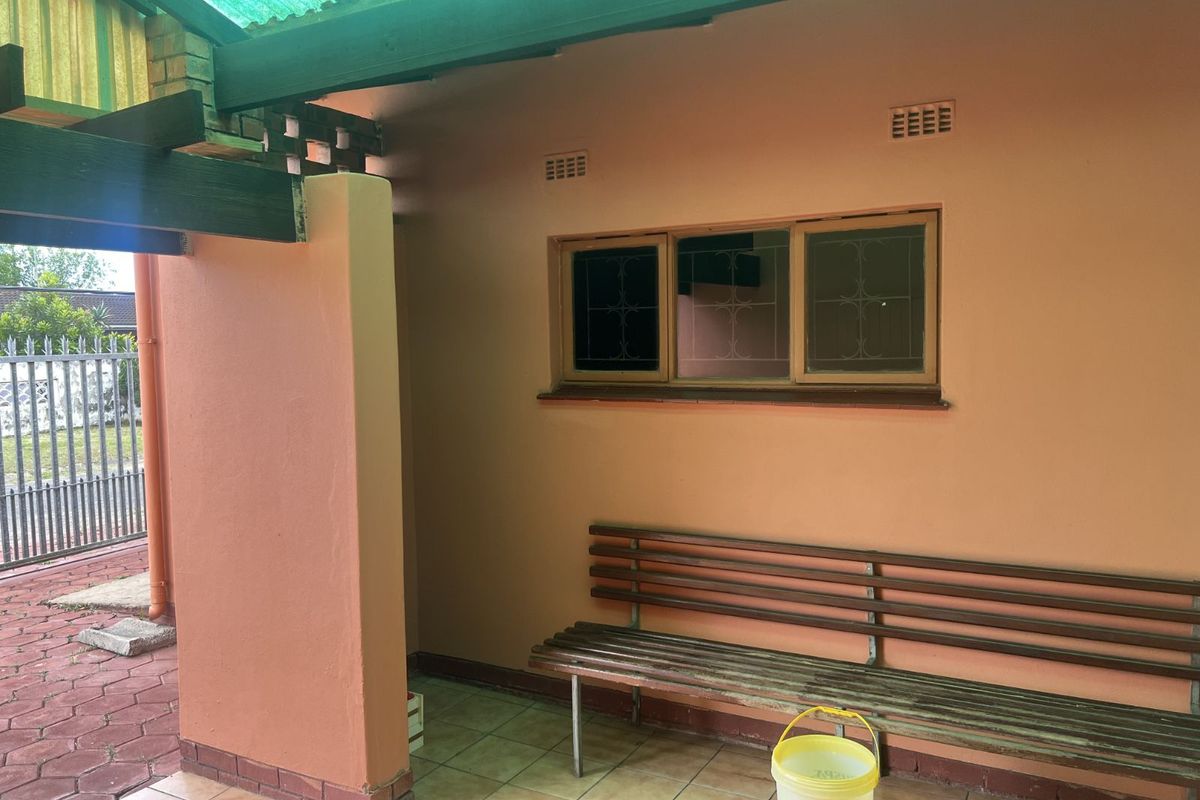 House For Sale in Esikhawini Central - Photo 4