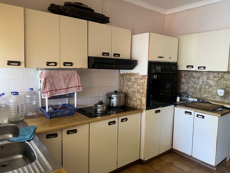 House For Sale in Esikhawini Central - Photo 5