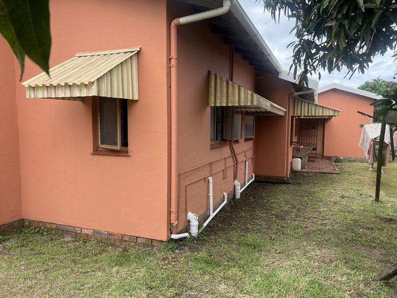 House For Sale in Esikhawini Central - Photo 3