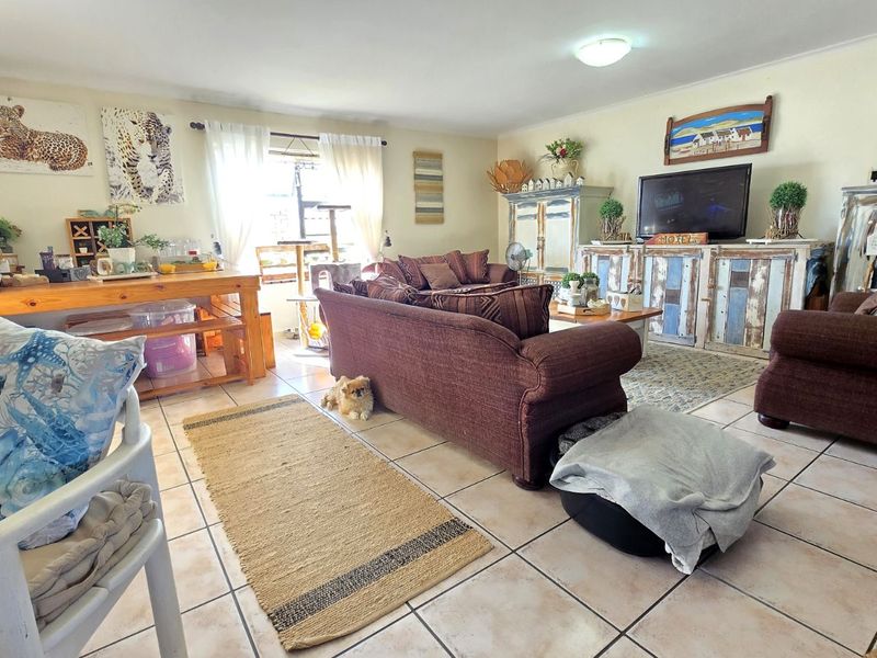 Townhouse For Sale in Fairview Golf Estate - Photo 5