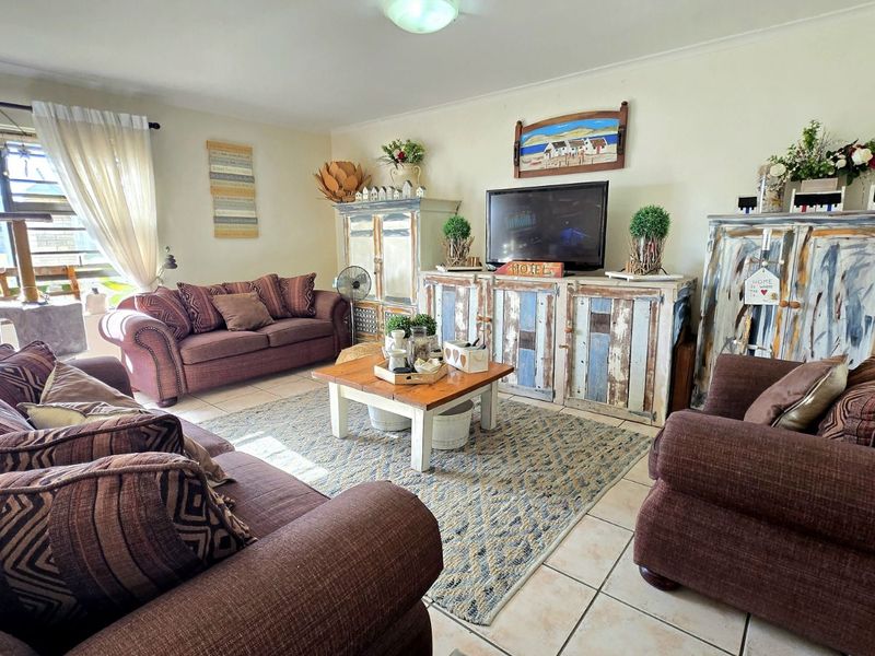 Townhouse For Sale in Fairview Golf Estate - Photo 7