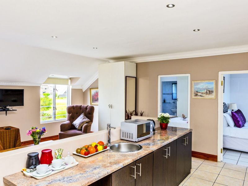 House To Rent in Country Club - Photo 7