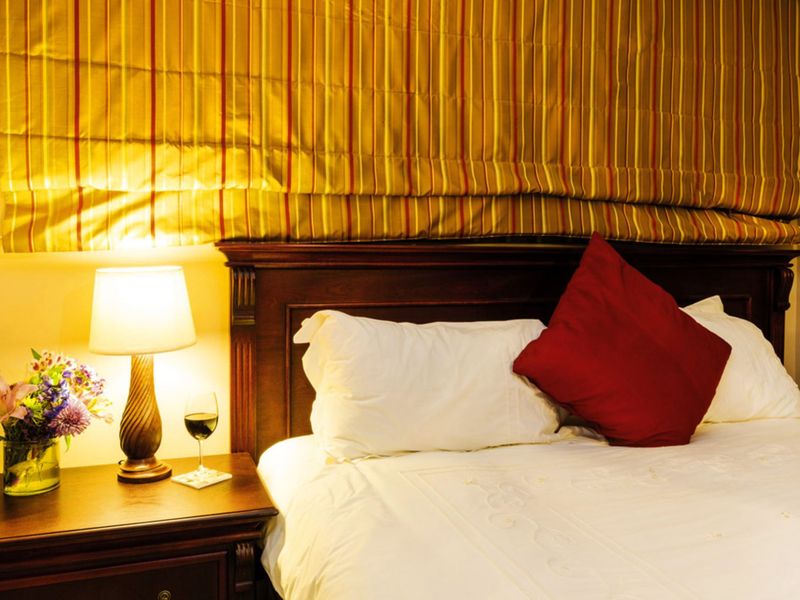 House To Rent in Country Club - Photo 4