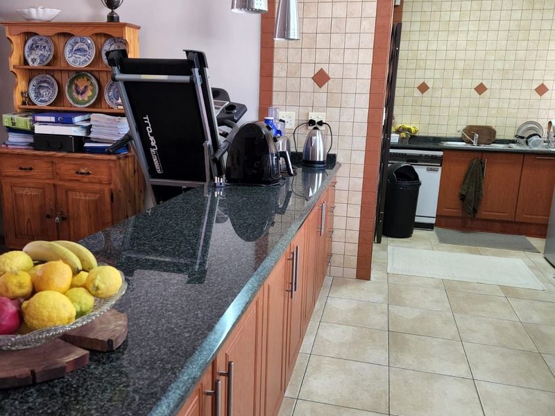 Townhouse For Sale in Volksrust Central - Photo 4