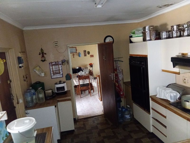 House For Sale in Bosmont - Photo 8