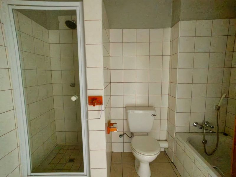 Apartment For Sale in Pretoria North - Photo 8