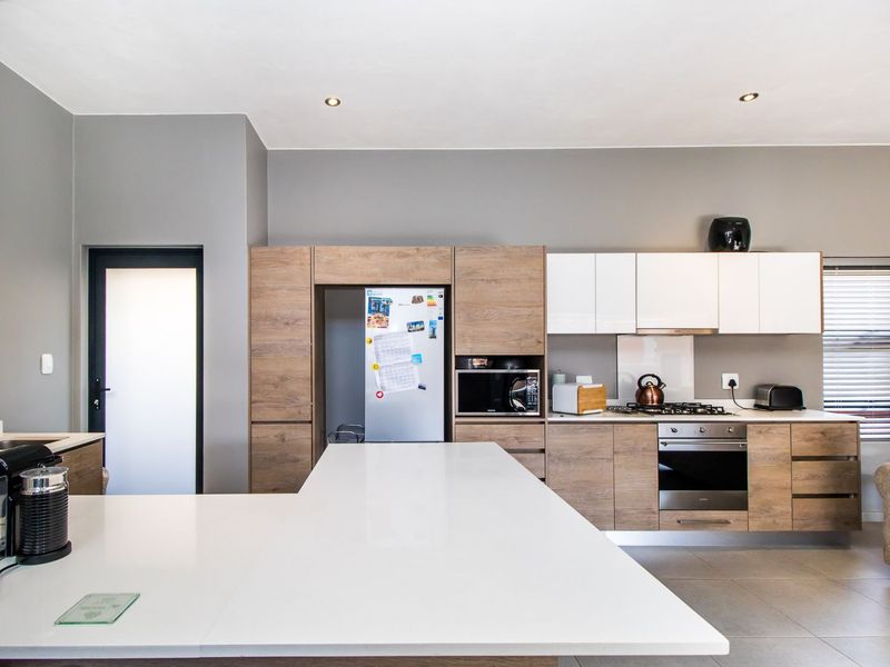 Townhouse For Sale in The Hills Game Reserve Estate - Photo 3