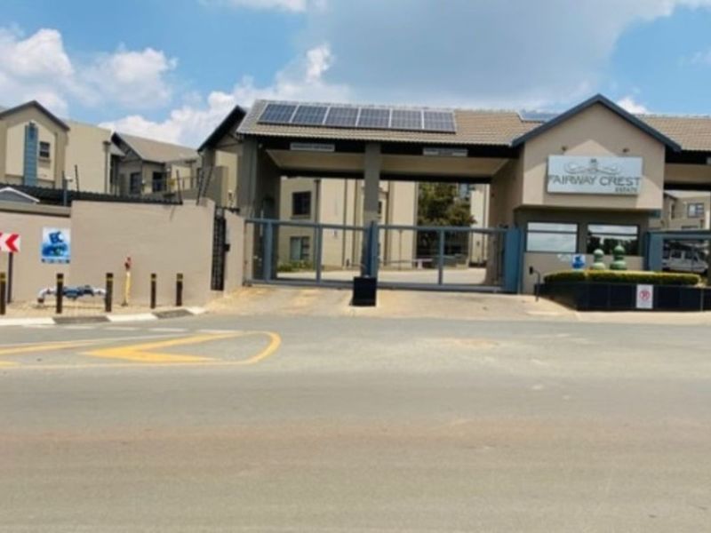 Apartment For Sale in Ruimsig - Photo 2