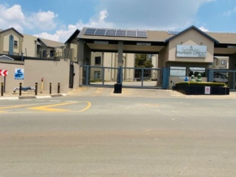 Apartment For Sale in Ruimsig - Photo 3