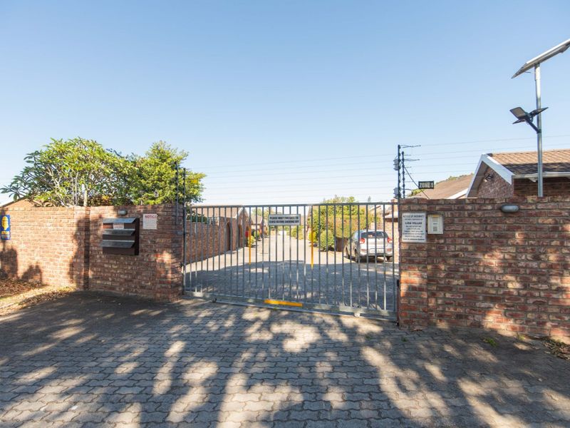 Townhouse For Sale in Charlo - Photo 2