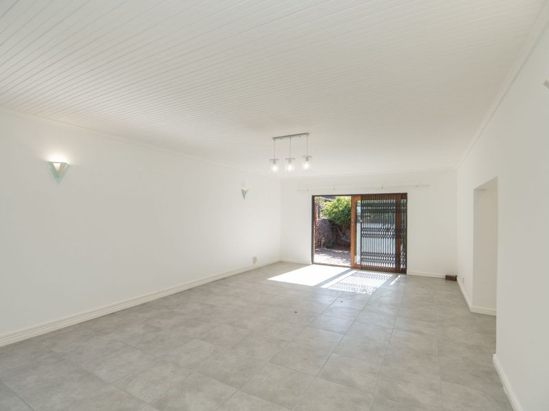 Townhouse For Sale in Charlo - Photo 10