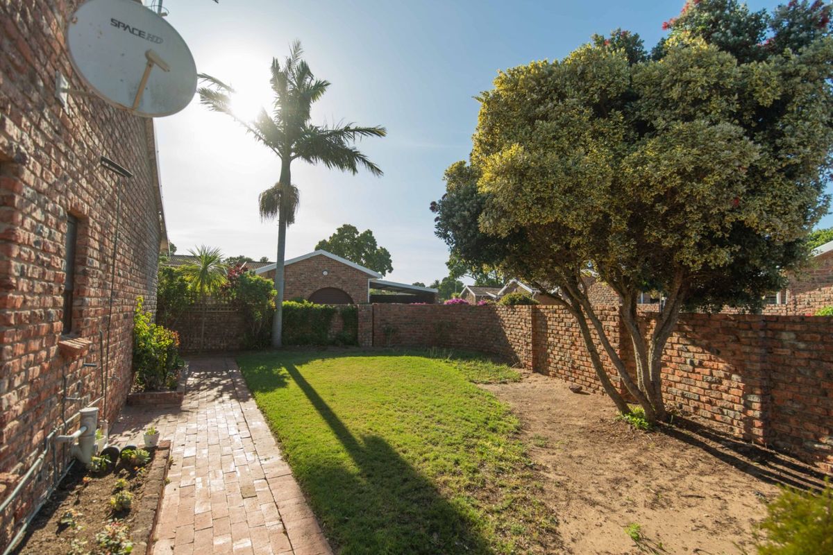 Townhouse For Sale in Charlo - Photo 5