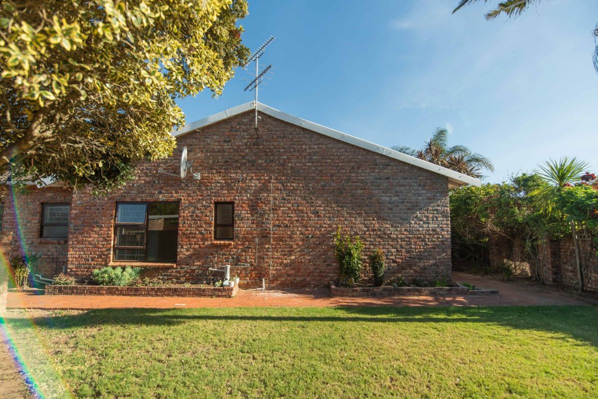 Townhouse For Sale in Charlo - Photo 3